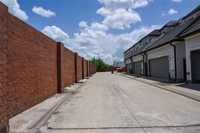 2431 Prairie Hollow Lane, Houston, TX 77077 - Photo 48