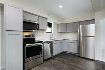 5504 La Branch Street #11, Houston, TX 77004 - Photo 2