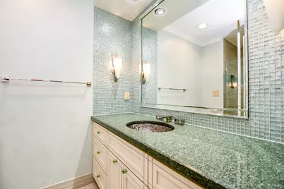 121 N Post Oak Lane #1102, Houston, TX 77024 - Photo 36