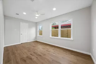 4203 Mowery Rd, Houston, TX 77047 - Photo 8