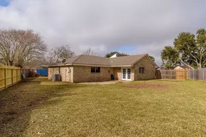 371 Somerset Court, Alvin, TX 77511 - Photo 14