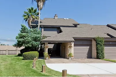 2619 Sailboat Drive, Houston, TX 77058 - Photo 2