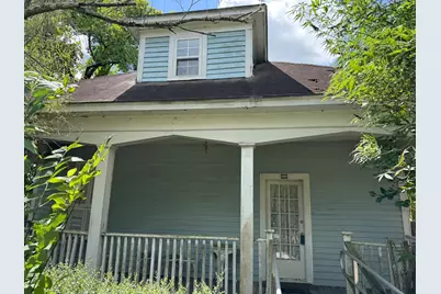 111 W Cleveland Street, Alvin, TX 77511 - Photo 2