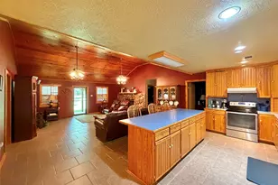 4945 Lakewood Dr, Kountze, TX 77625 - Photo 4