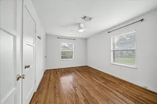 6429 Teluco St, Houston, TX 77055 - Photo 16