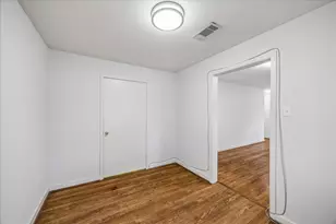 6429 Teluco St, Houston, TX 77055 - Photo 10