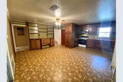 611 Bolster Street, Baytown, TX 77520 - Photo 8