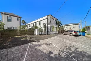 920 Avenue L, Galveston, TX 77550 - Photo 8