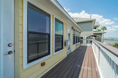 804 Bay Avenue, Kemah, TX 77565 - Photo 32