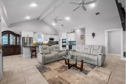 7014 Terrasso Drive, Hitchcock, TX 77563 - Photo 14