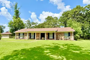 307 Trailwood Dr, Crockett, TX 75835 - Photo 2
