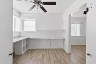 341 Dawn Hill Dr, Friendswood, TX 77546 - Photo 12