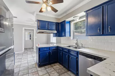 341 Dawn Hill Drive, Friendswood, TX 77546 - Photo 10