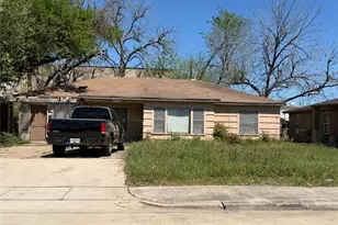 11530 Shoshone Rd, Houston, TX 77055 - Photo 2