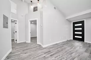 6201 Batterson St, Houston, TX 77026 - Photo 42