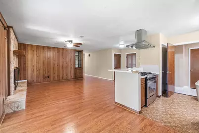 108 Meadow Creek Drive, Schulenburg, TX 78956 - Photo 10