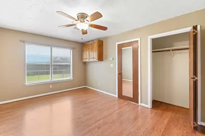 108 Meadow Creek Drive, Schulenburg, TX 78956 - Photo 18