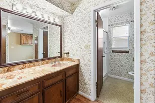 108 Meadow Creek Dr, Schulenburg, TX 78956 - Photo 20
