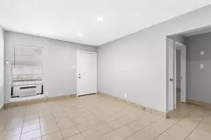4401 Denmark St, Houston, TX 77016 - Photo 8
