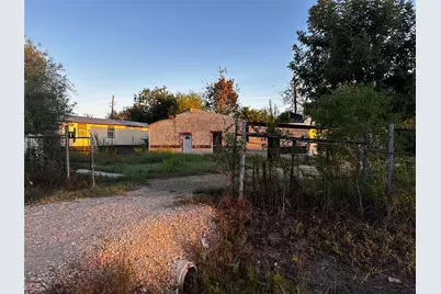 2031 Donley Drive, Rosharon, TX 77583 - Photo 8