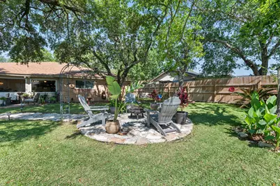 3805 Windridge Drive, Bryan, TX 77802 - Photo 2