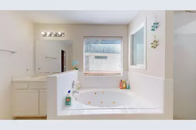 12042 Natural Bridges Court, Sugar Land, TX 77498 - Photo 38