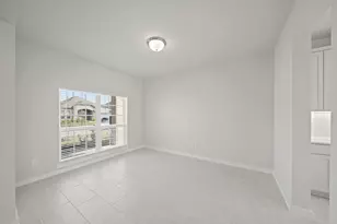 8410 Hunterwyck Ln, Baytown, TX 77521 - Photo 4