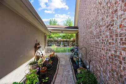 8106 Hollowhaven Court, Houston, TX 77095 - Photo 4