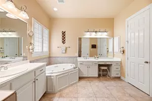 8106 Hollowhaven Ct, Houston, TX 77095 - Photo 16