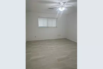 15347 E Barbara Circle, Houston, TX 77071 - Photo 12