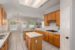 14618 Kings Head Dr, Houston, TX 77044 - Photo 18