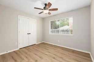 14618 Kings Head Dr, Houston, TX 77044 - Photo 34