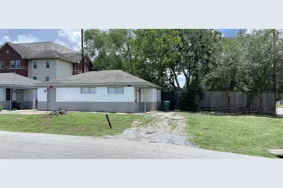 3843 Mount Pleasant St, Houston, TX 77021 - Photo 2