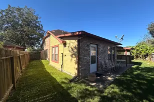 219 Kings Ct, Stafford, TX 77477 - Photo 26