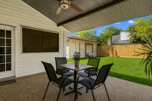14310 Locke Ln, Houston, TX 77077 - Photo 36