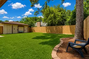 14310 Locke Ln, Houston, TX 77077 - Photo 40