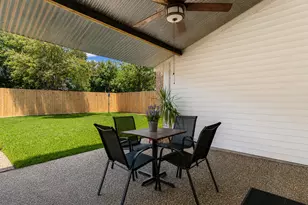 14310 Locke Ln, Houston, TX 77077 - Photo 38