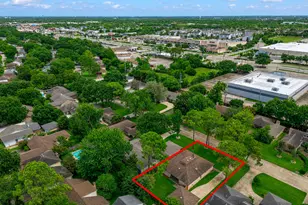 14310 Locke Ln, Houston, TX 77077 - Photo 44