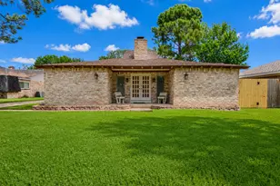 14310 Locke Ln, Houston, TX 77077 - Photo 8