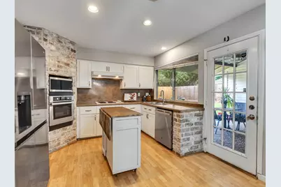 14310 Locke Lane, Houston, TX 77077 - Photo 18