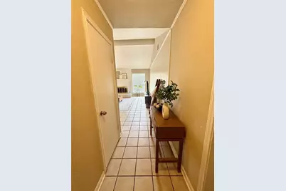 217 Banyan Drive, Lake Jackson, TX 77566 - Photo 2