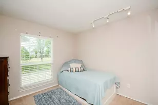 5204 Breckenridge Dr, Houston, TX 77066 - Photo 8
