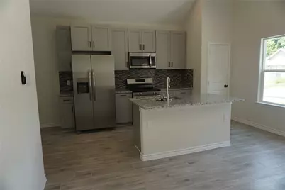 9761 Black Gum, Willis, TX 77318 - Photo 4