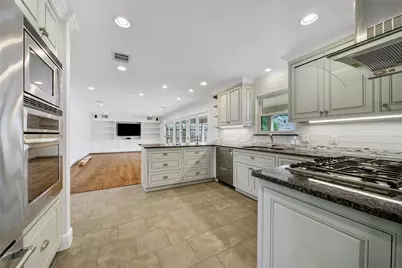 1061 Richelieu Lane, Houston, TX 77018 - Photo 12