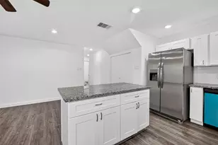 8637 Peachtree St, Houston, TX 77016 - Photo 16
