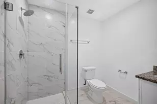 8637 Peachtree St, Houston, TX 77016 - Photo 36