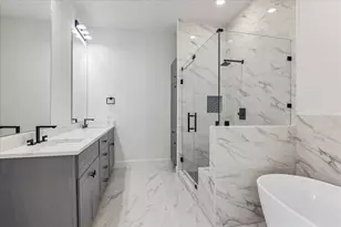 9426 Campbell Rd, Houston, TX 77080 - Photo 12