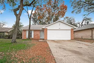 16235 La Terra Dr, Houston, TX 77083 - Photo 4