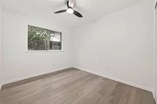 16235 La Terra Dr, Houston, TX 77083 - Photo 8