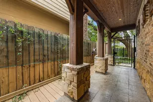 1518 W Clay St, Houston, TX 77019 - Photo 40